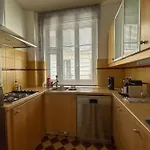 Flexliving - Whole Flat - Bachaumont Apartament