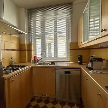 Flexliving - Whole Flat - Bachaumont Apartment
