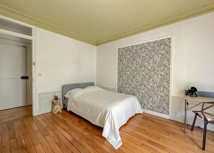 Flexliving - Whole Flat - Bachaumont Apartman *